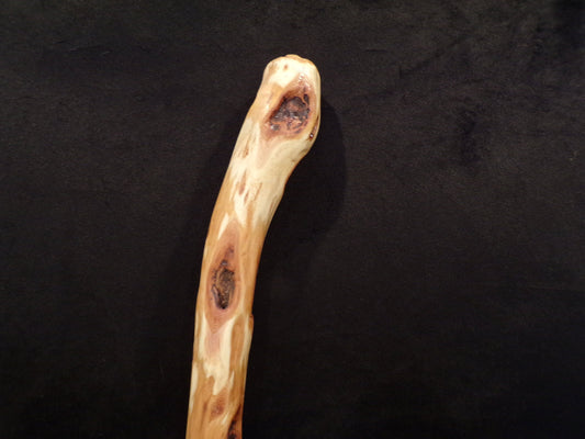 67 Inch Diamond Willow Staff