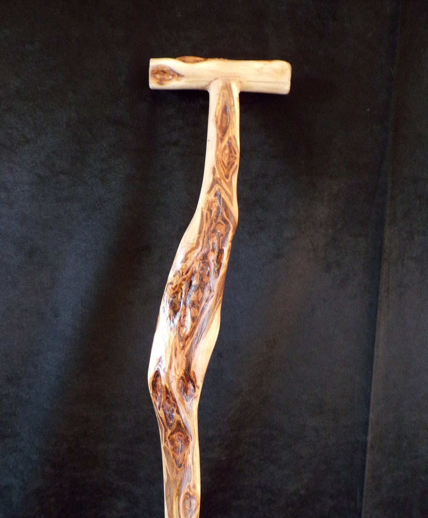 33 Inch Diamond Willow Walking Cane - Hand Carved Ojibwe Artisan