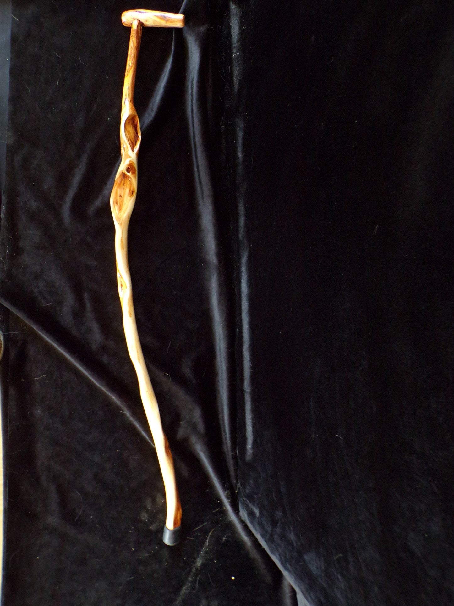 36 Inch Diamond Willow Walking Cane: Hand Carved Ojibwe Wood