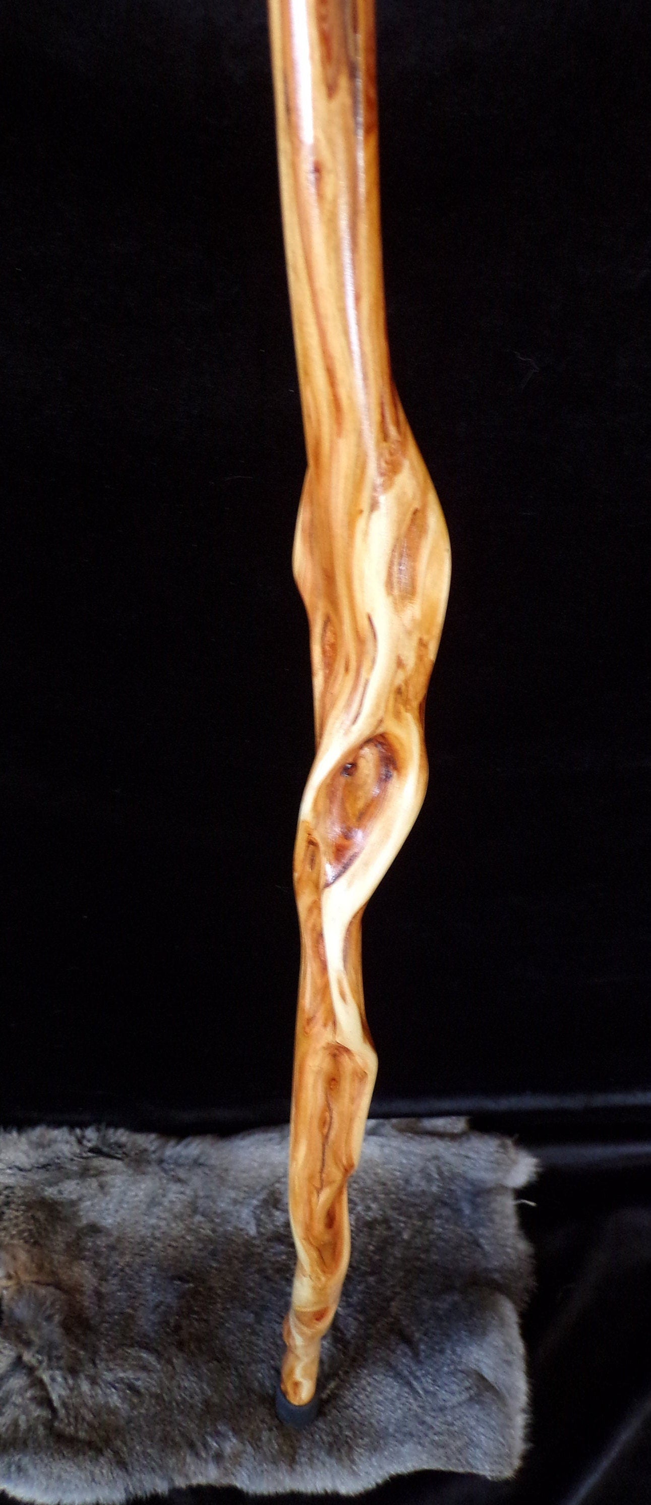 36 Inch Diamond Willow Walking Cane: Hand Carved Ojibwe Wood