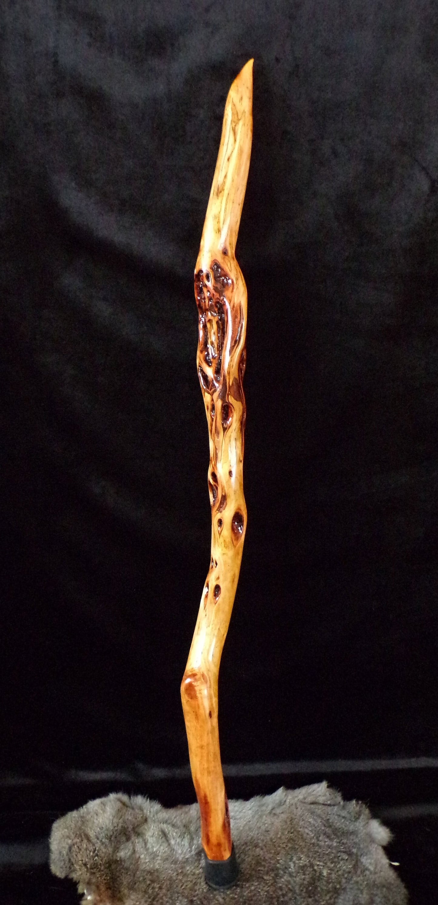 Hand Carved Diamond Willow Walking Stick - Eagle Beak Handle