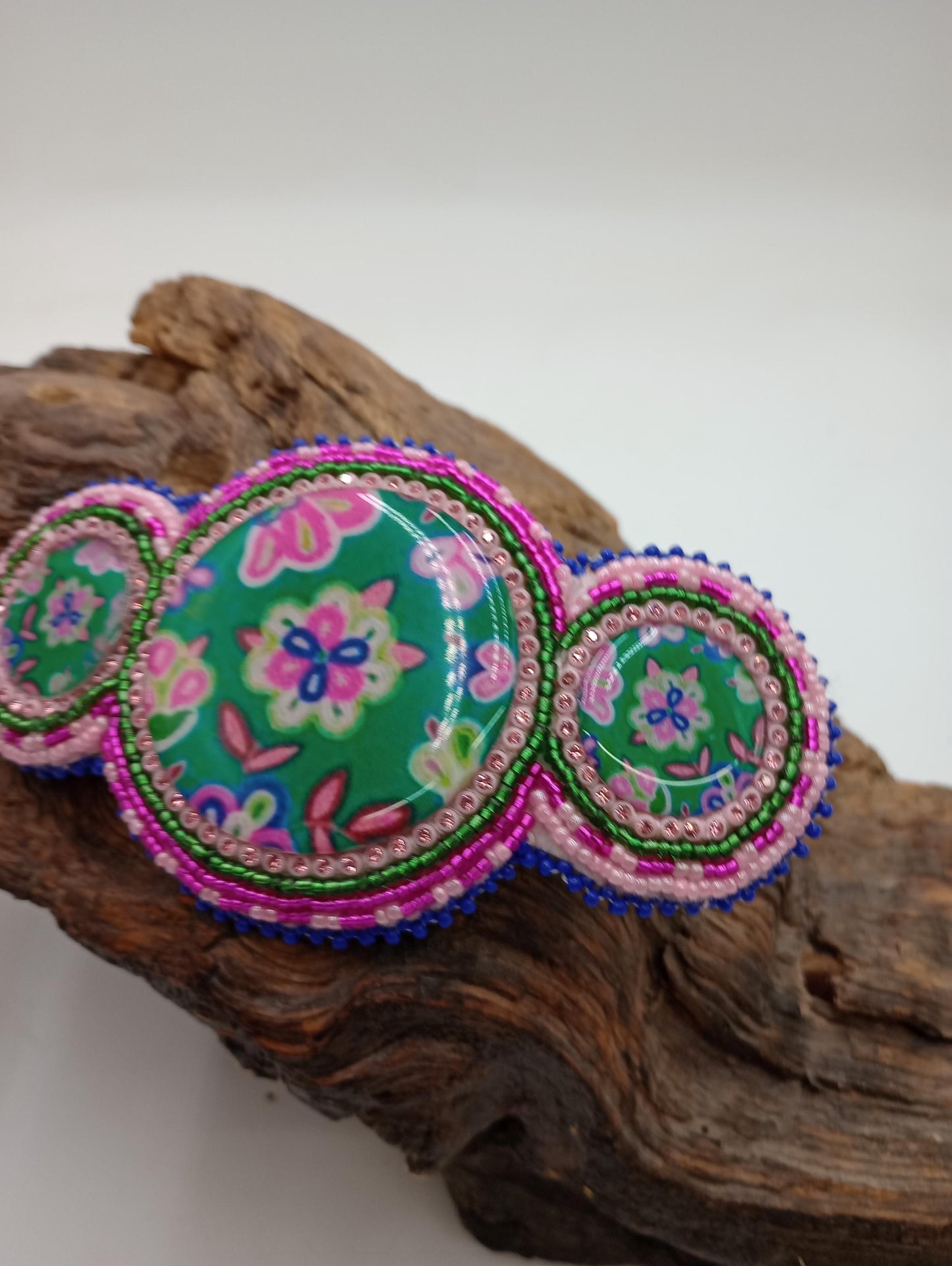 Ojibwe Beaded Hair Barrette: Handcrafted Floral Design