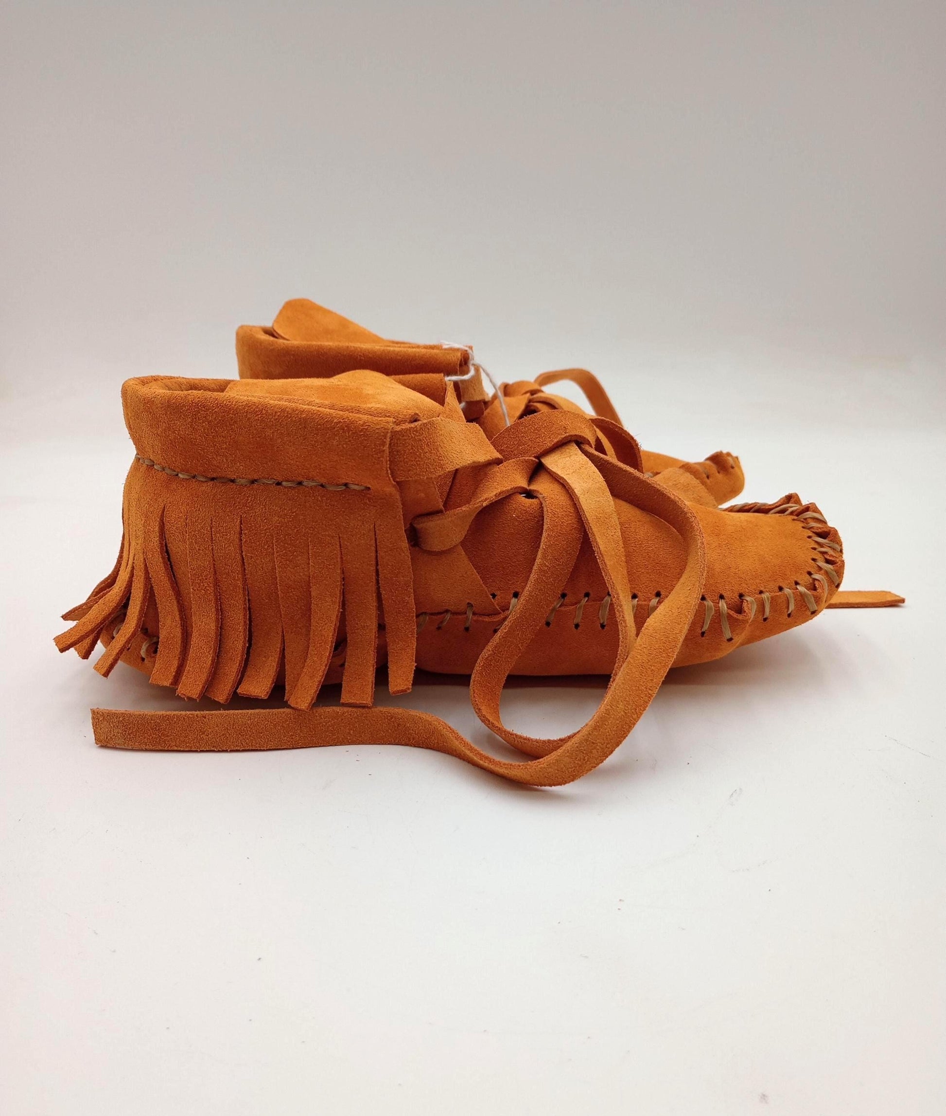Handmade Leather Moccasins: Anishinaabe/Ojibwe Artisan Crafted - Women's Size 8