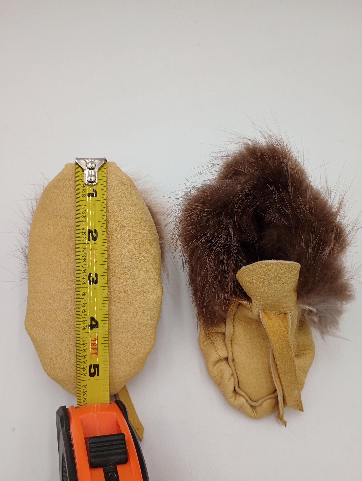 Handmade Deer Leather Moccasins – Ojibwe Anishinaabe Pucker Toe Style