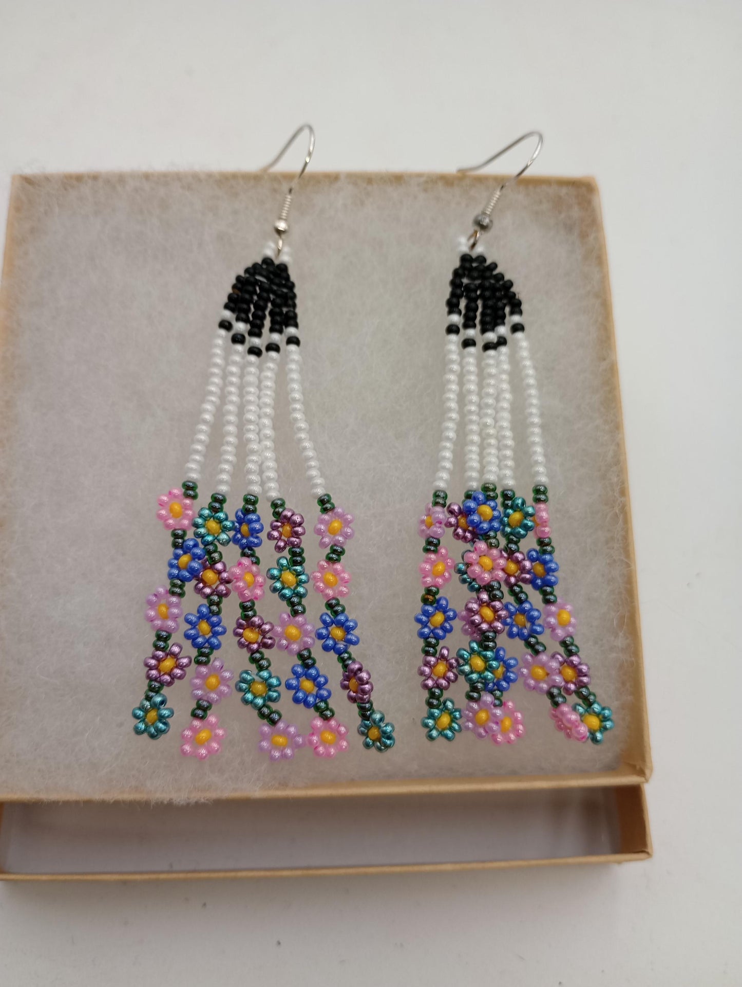 Handmade Daisy Fringe Earrings: Anishinaabe Beadwork