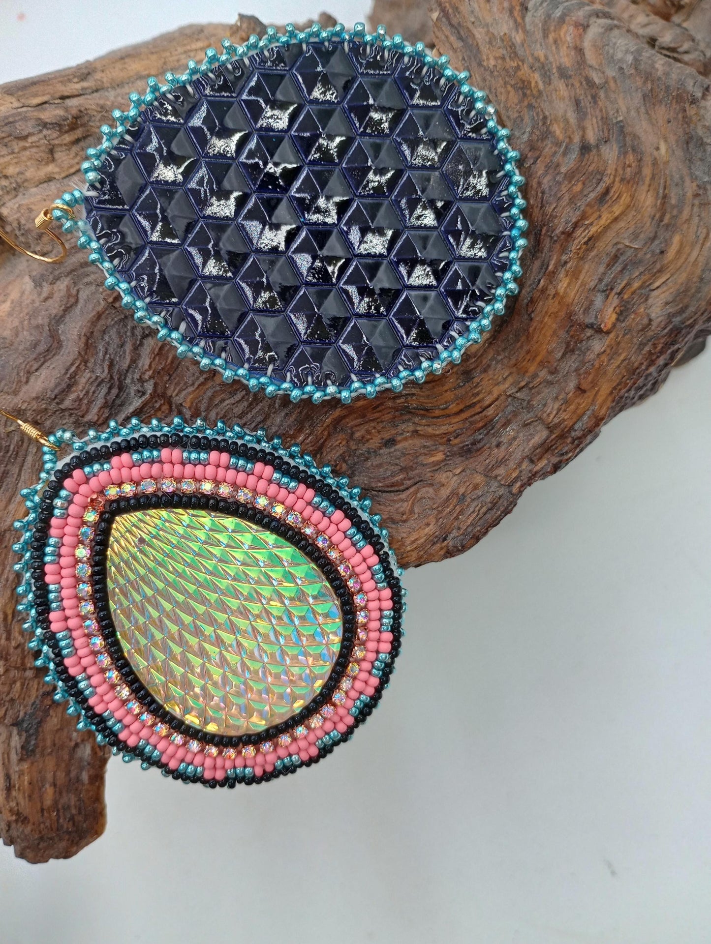 Handmade Ojibwe Beaded Earrings: Czech Glass Teardrop Design