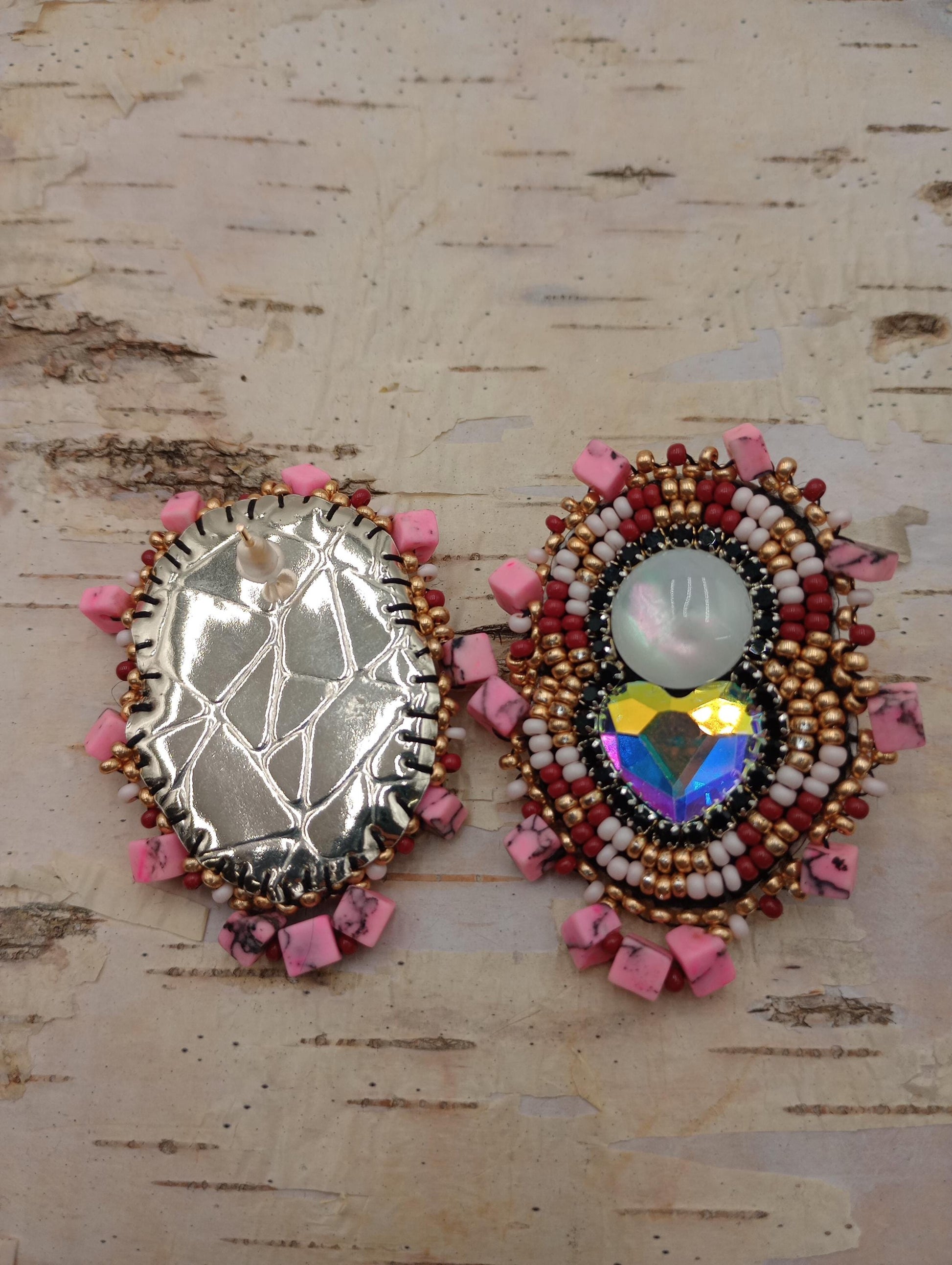 Handmade Beaded Earrings: Anishinaabe Ojibwe Beadwork