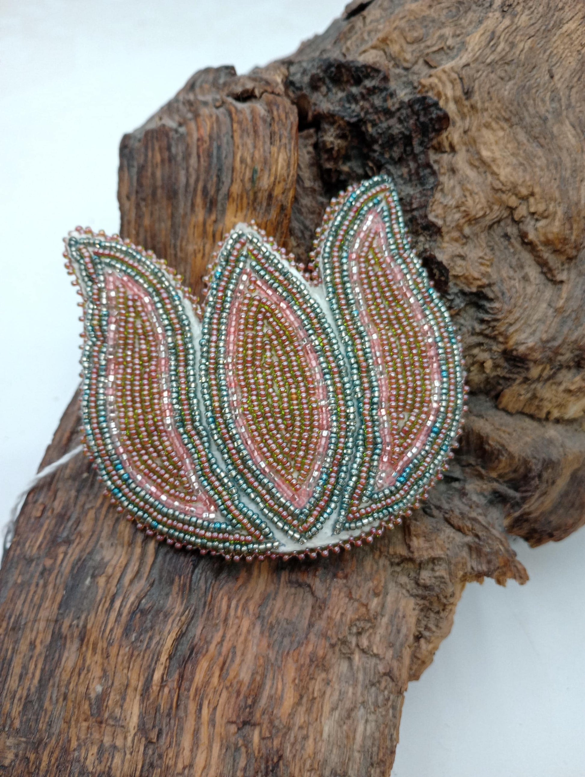 Beautiful Barrette by Anishinaabe/Ojibwe Bead Artist- Free Shipping