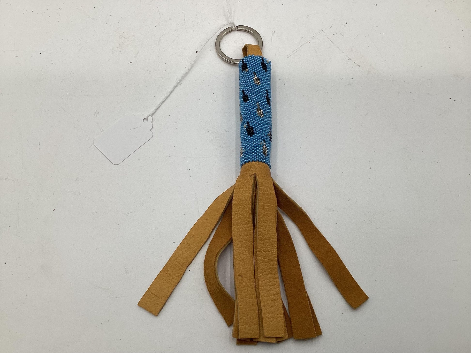 Peyote Stitch Beaded Leather Keychain with Simple Feather Design - Authentic Ojibwe/Anishinaabe Beadwork - Free Shipping