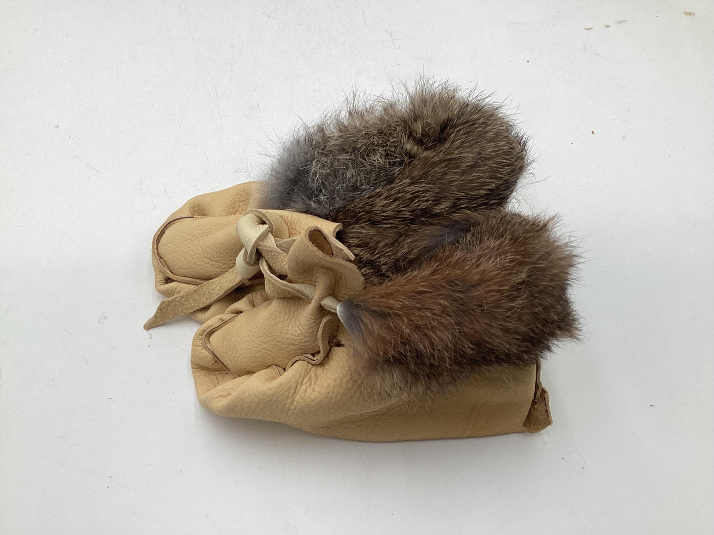 Handmade Baby Leather Moccasins – Ojibwe Anishinaabe Pucker Toe Style