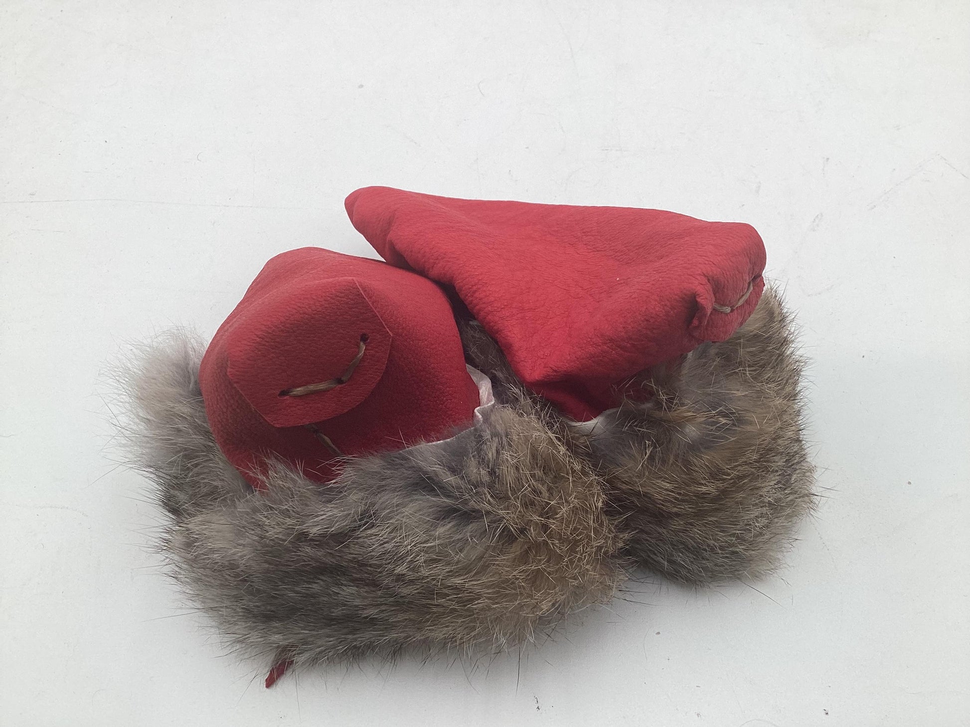 Handmade Baby Leather Red Moccasins – Ojibwe Anishinaabe Pucker Toe Style