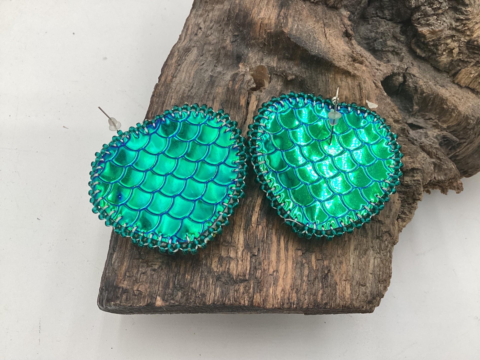 Shimmering Hearts Beaded Earrings - Indigenous Made