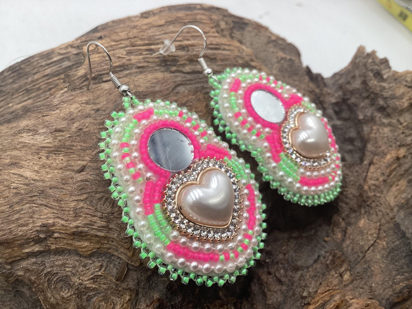 Handmade Beaded Heart Earrings – White Earth Nation Artisan