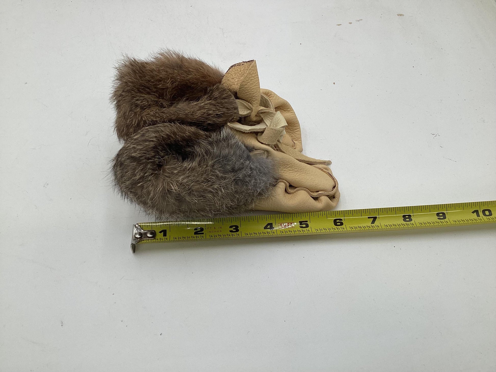 Handmade Baby Leather Moccasins – Ojibwe Anishinaabe Pucker Toe Style