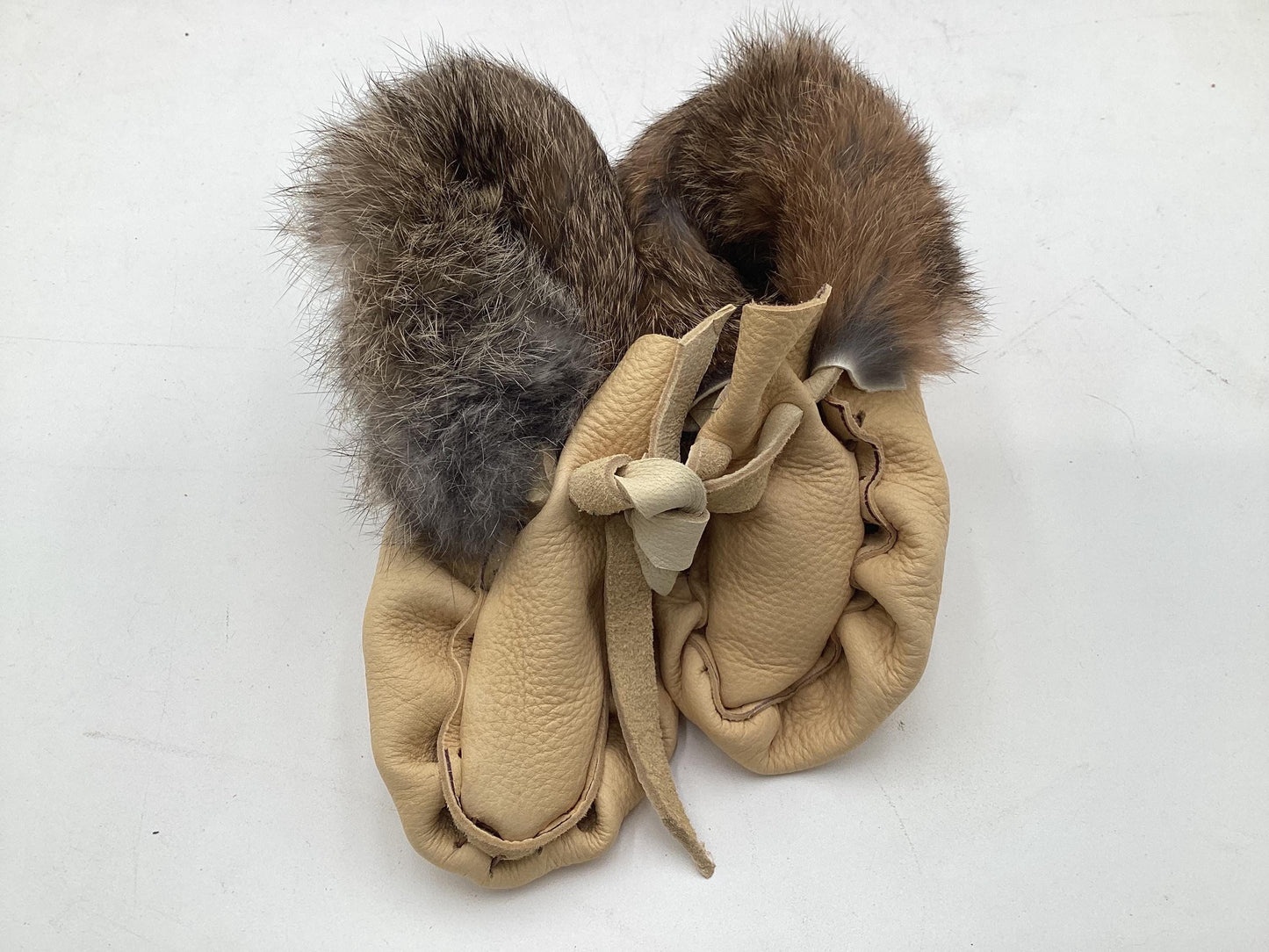 Handmade Baby Leather Moccasins – Ojibwe Anishinaabe Pucker Toe Style
