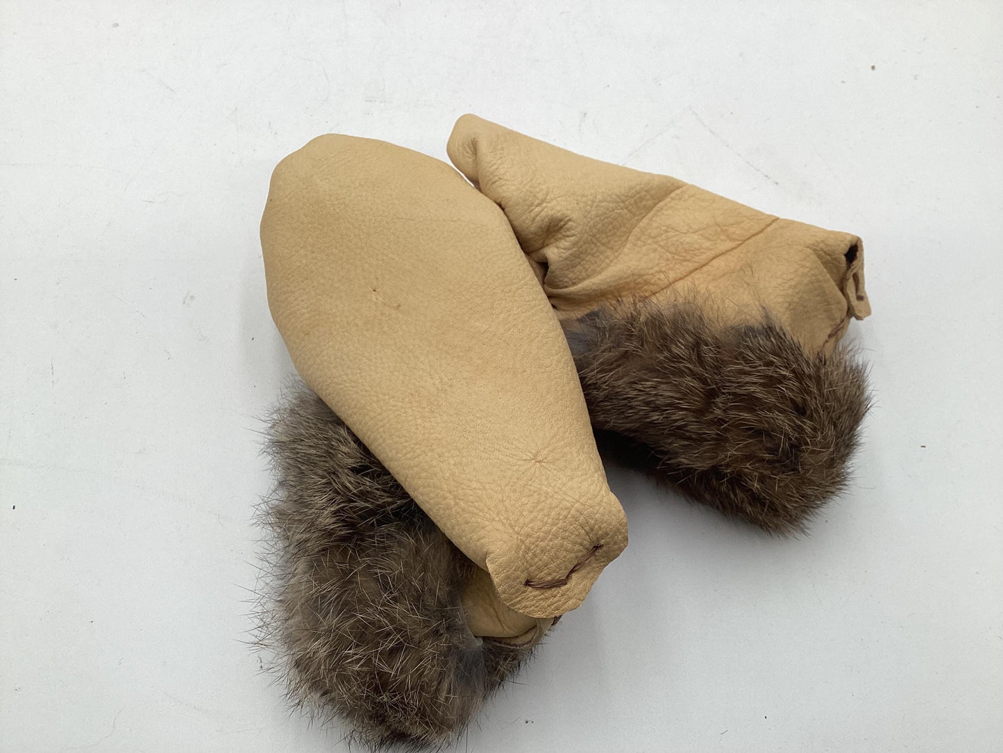 Handmade Baby Leather Moccasins – Ojibwe Anishinaabe Pucker Toe Style