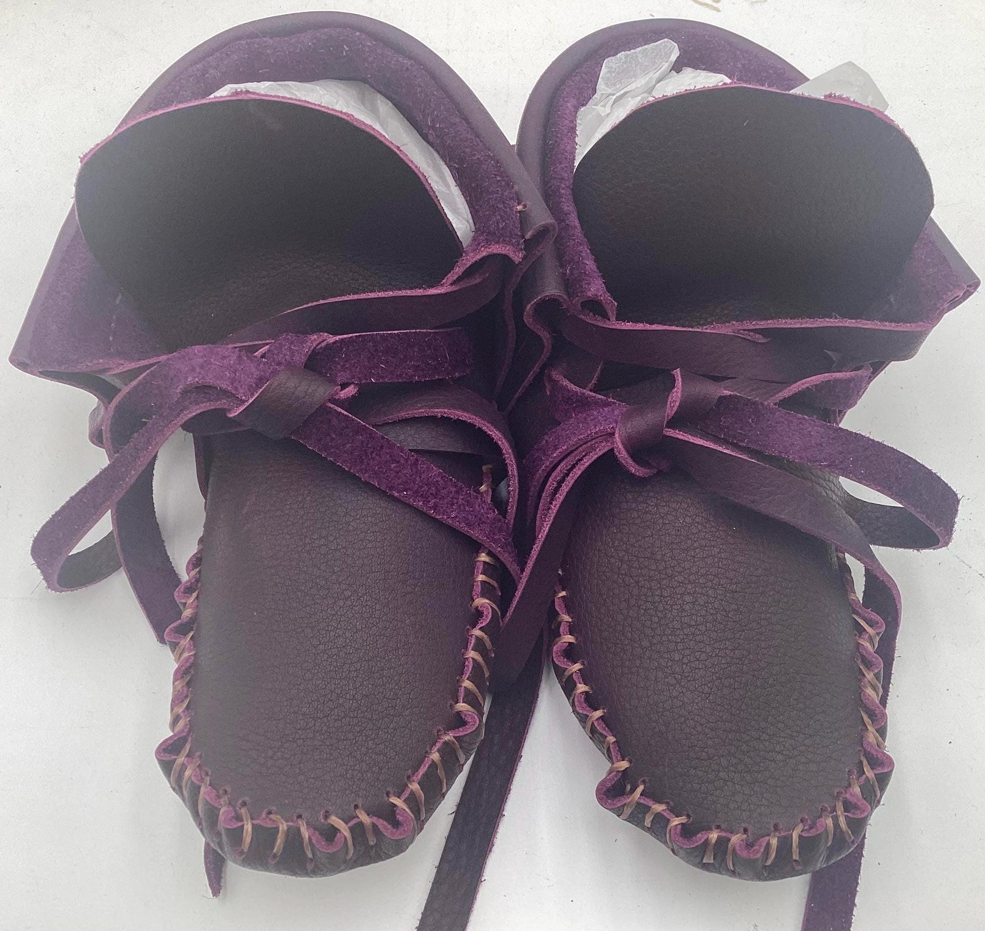 Handmade Purple Leather Moccasins – Anishinaabe/Ojibwe Artisan, Size 10/11