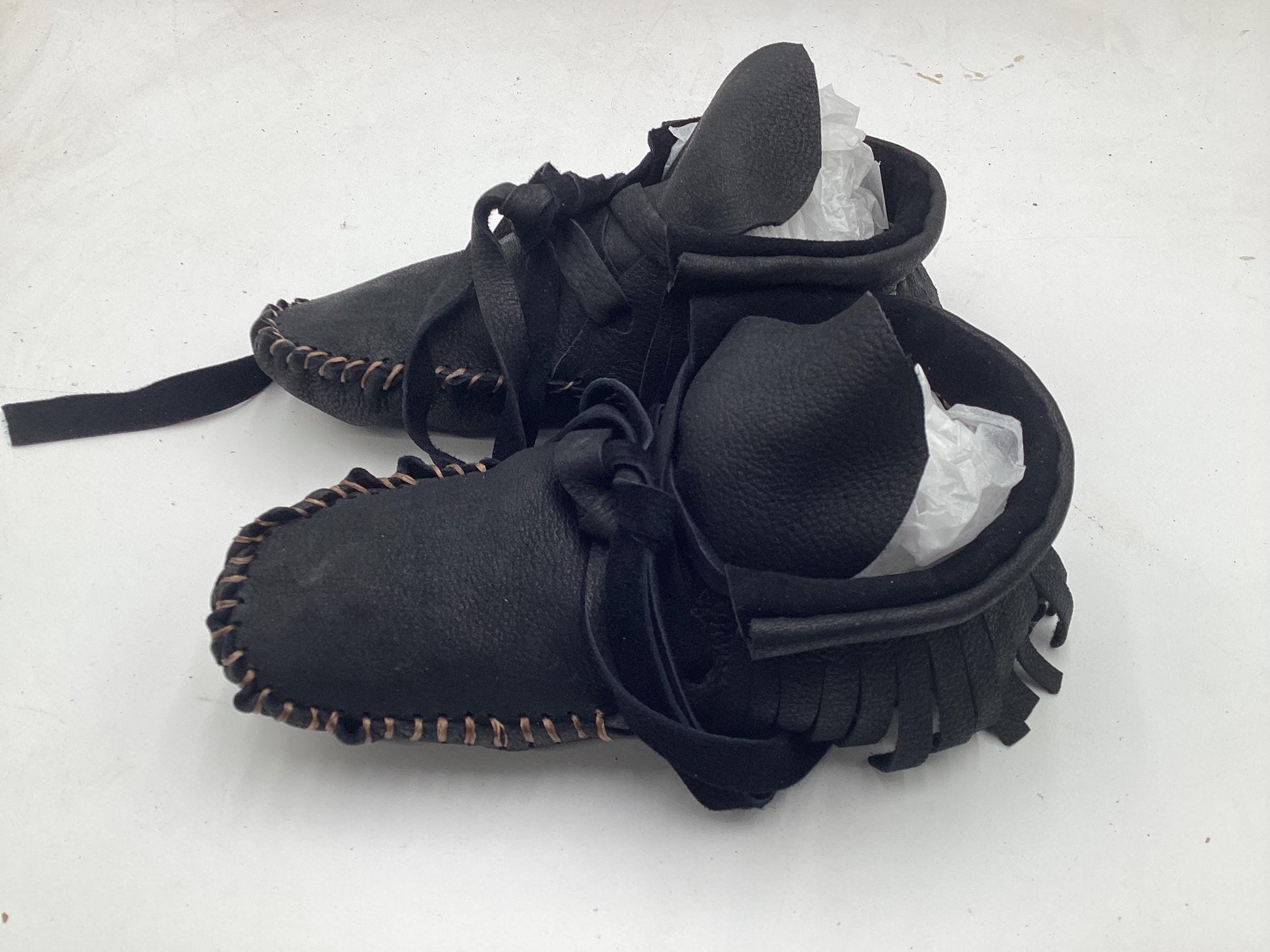 Handmade Black Leather Moccasins – Anishinaabe/Ojibwe Artisan, Size 7/8