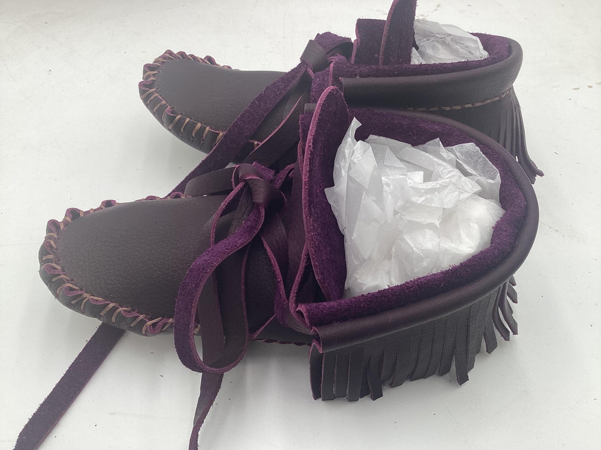 Handmade Purple Leather Moccasins – Anishinaabe/Ojibwe Artisan, Size 10/11
