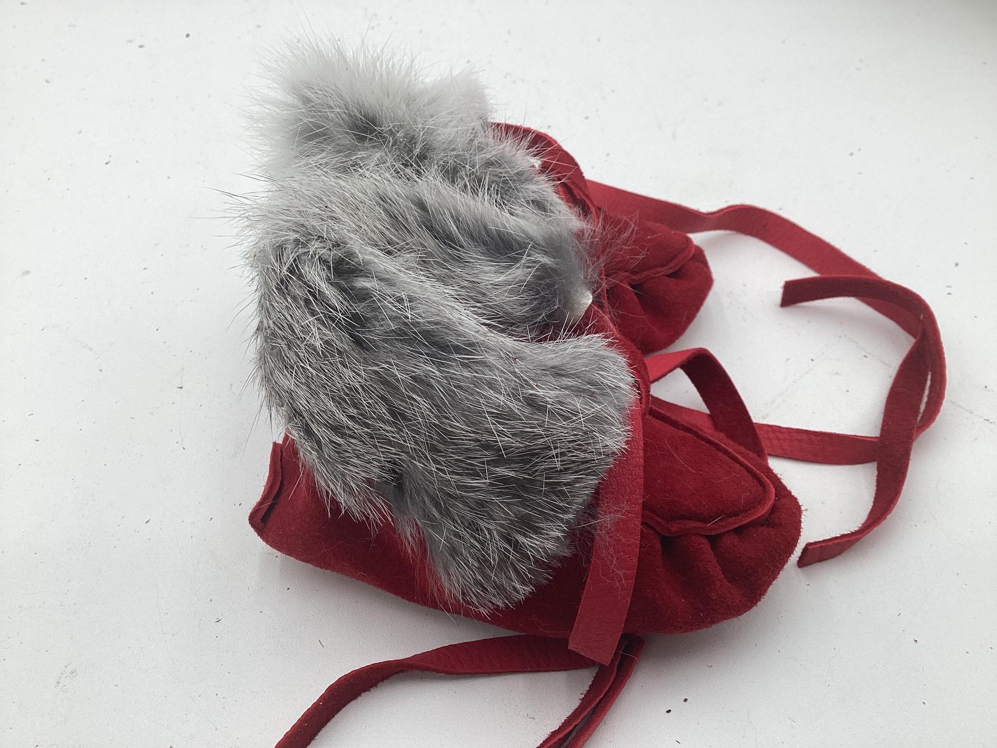 Handmade Red Leather Newborn Moccasins – Ojibwe Anishinaabe Pucker Toe Style