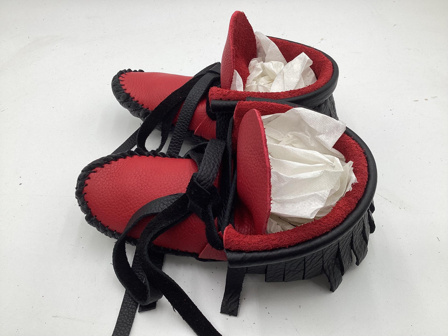 Handmade Red and Black Leather Moccasins – Anishinaabe/Ojibwe Artisan, Size: Small