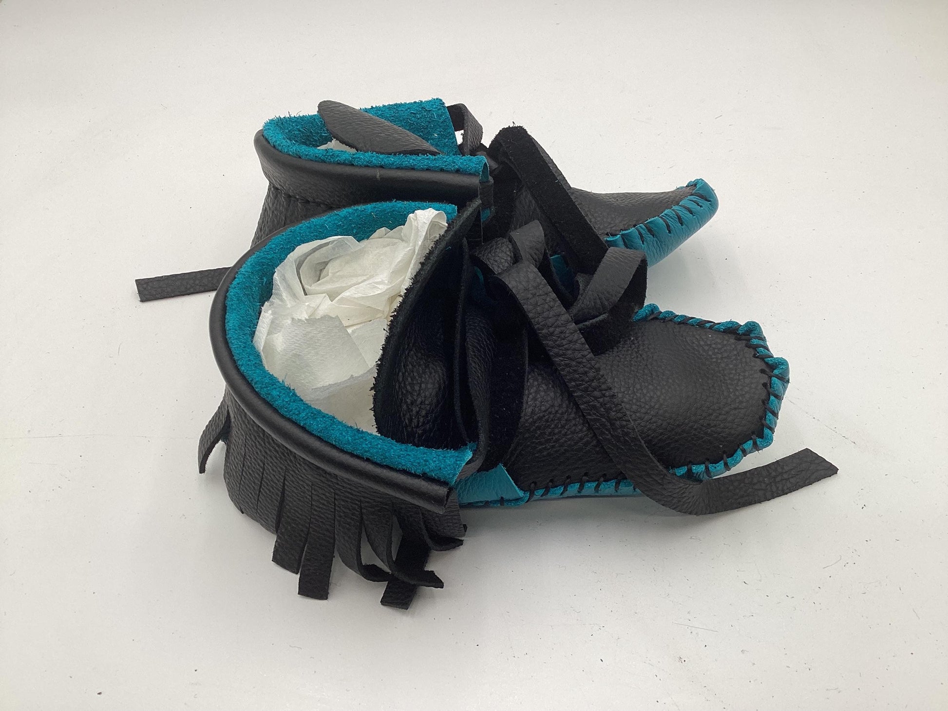 Handmade Black and Blue Leather Moccasins – Anishinaabe/Ojibwe Artisan, Size: Small