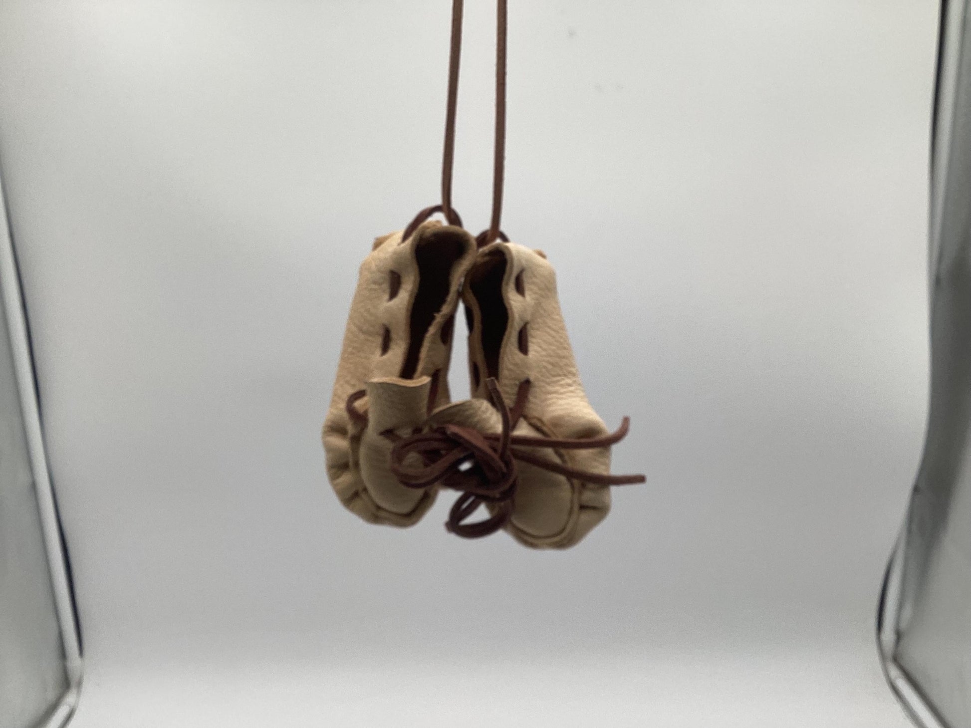 Ornamental Keychain Leather Moccasins – Anishinaabe/Ojibwe Artwork