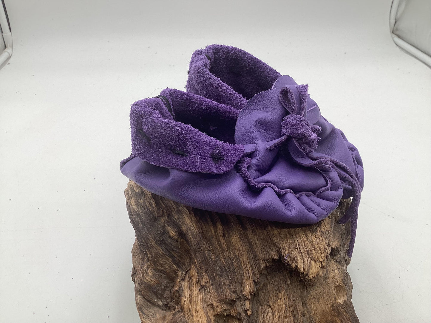 Handmade Purple Leather Toddler Moccasins – Ojibwe Anishinaabe Pucker Toe Style. Size Small