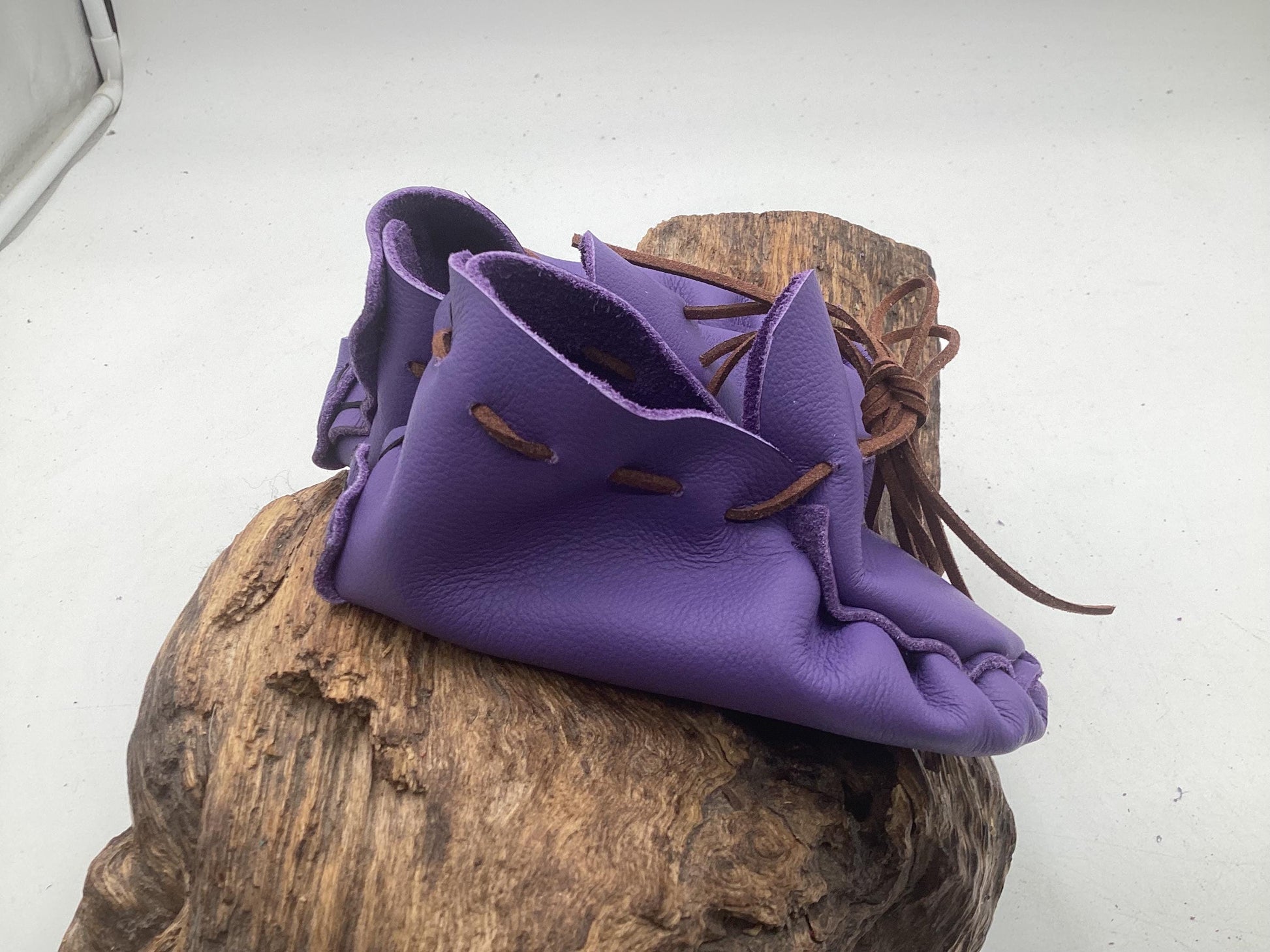 Handmade Purple Leather Toddler Moccasins – Ojibwe Anishinaabe Pucker Toe Style. Size Small