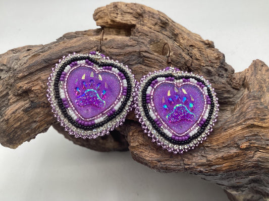 Iridescent Bear Claw Heart Shaped Beaded Earrings – Authentic Anishinaabe/Ojibwe Beadwork