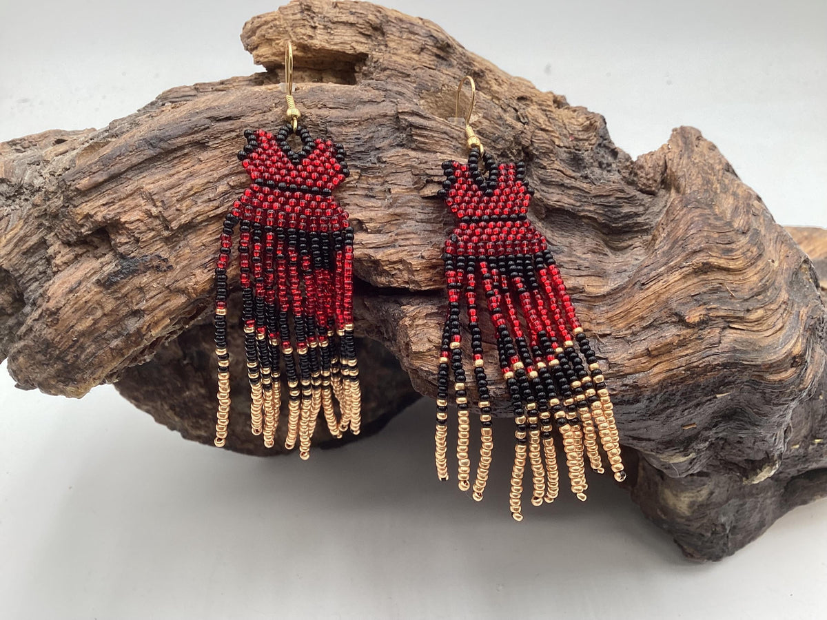Hand Beaded Dangling Fringe Earrings – Anishinaabe Made