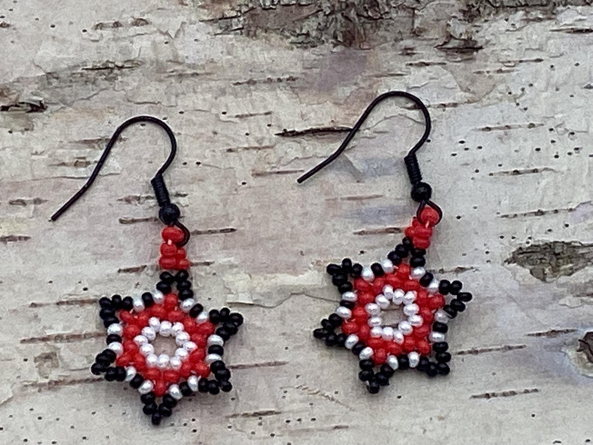 Handmade Star, Mini Dangle Earrings: Anishinaabe Beadwork