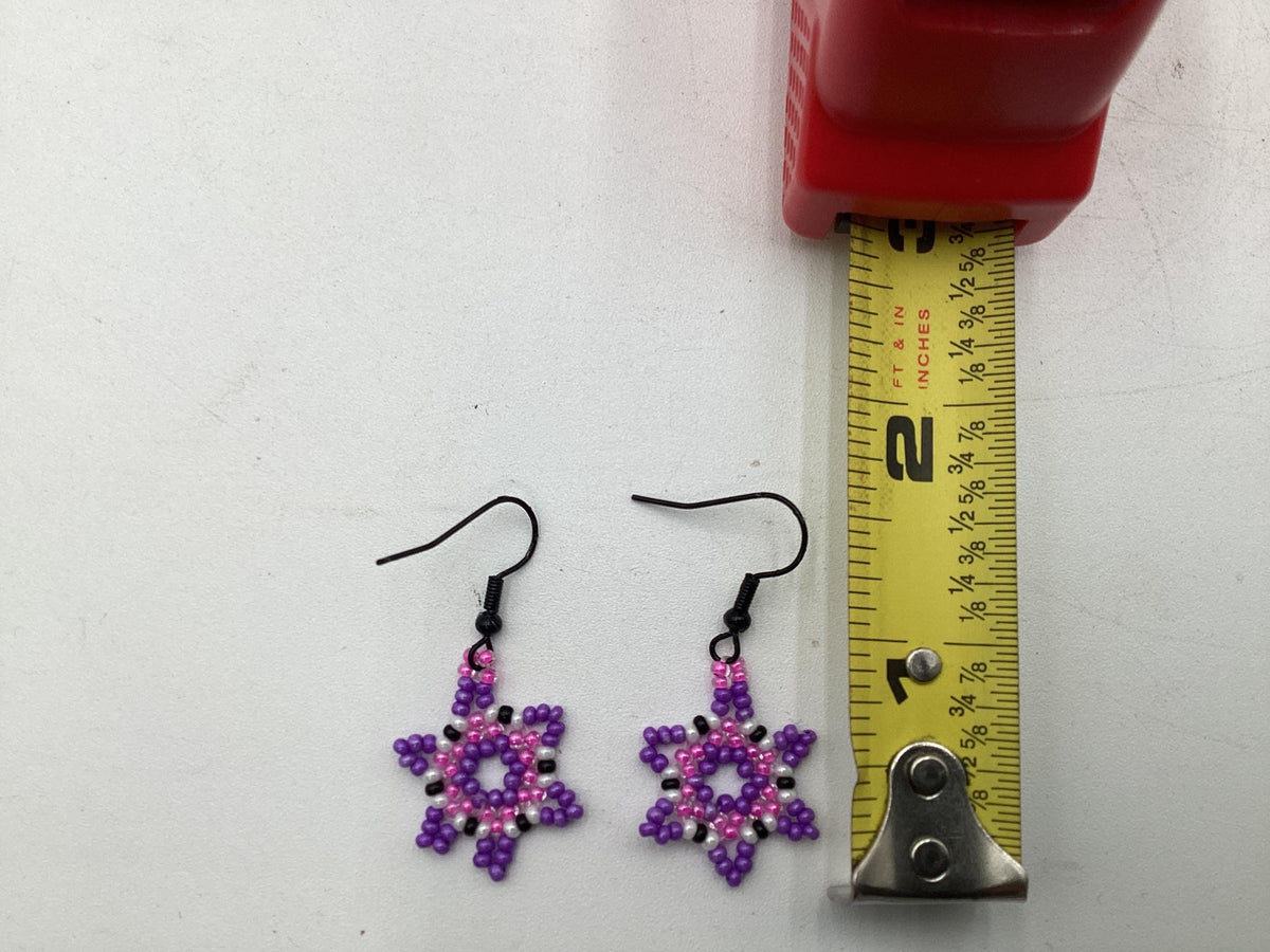 Handmade Star, Mini Dangle Earrings: Anishinaabe Beadwork