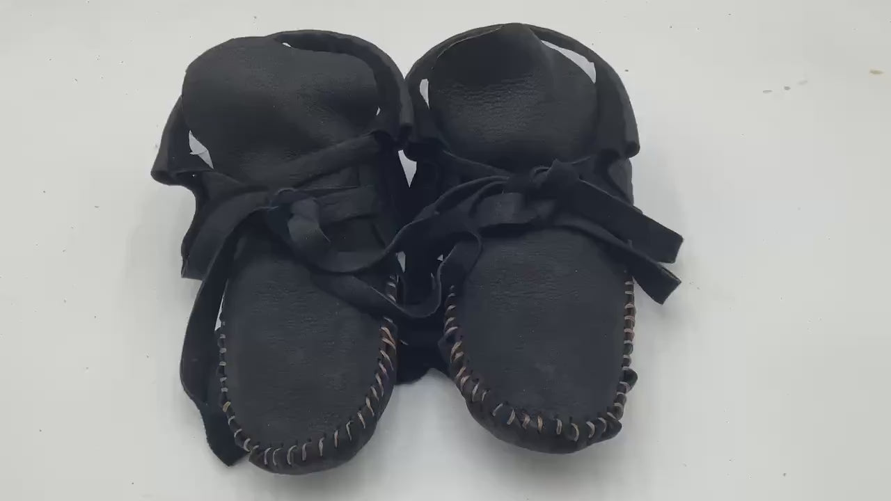 Handmade Black Leather Moccasins – Anishinaabe/Ojibwe Artisan, Size 7/8