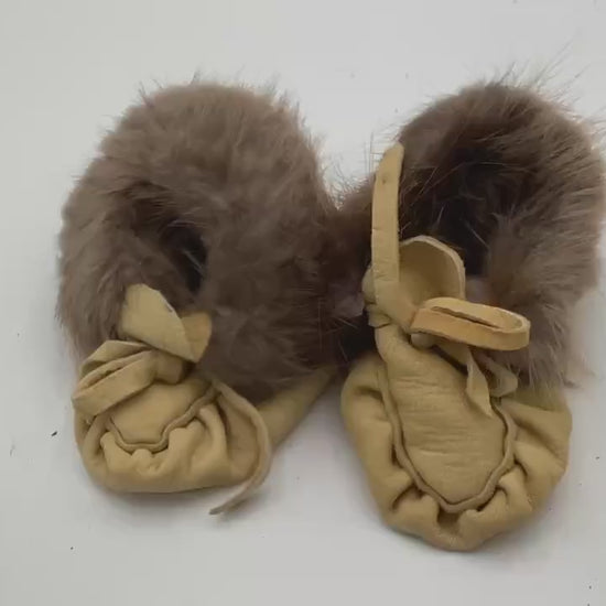 Handmade Fur & Leather Baby Moccasins – Ojibwe Rabbit Fur Trim