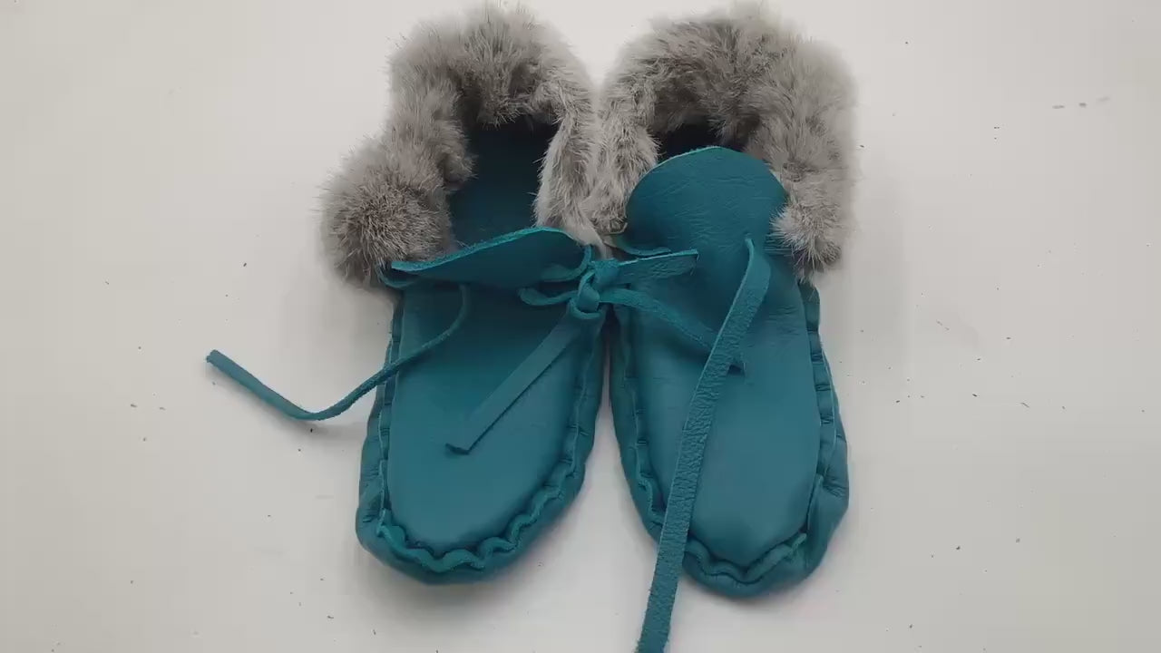 Handmade Blue Leather Moccasins – Anishinaabe/Ojibwe Artisan. Size: Large