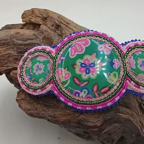 Ojibwe Beaded Hair Barrette: Handcrafted Floral Design