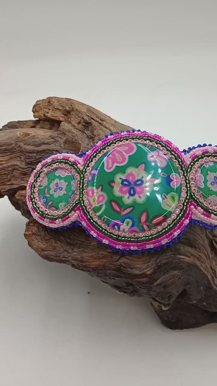 Ojibwe Beaded Hair Barrette: Handcrafted Floral Design