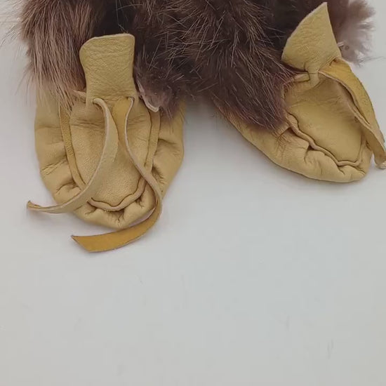 Handmade Deer Leather Moccasins – Ojibwe Anishinaabe Pucker Toe Style