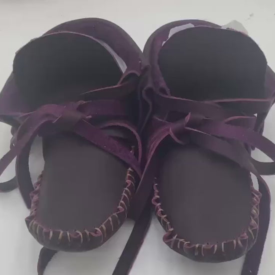Handmade Purple Leather Moccasins – Anishinaabe/Ojibwe Artisan, Size 10/11