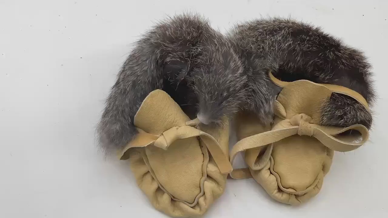 Deer Leather Baby Moccasins with Rabbit Fur Trim - Ojibwe/Anishinaabe Made - Free Shipping